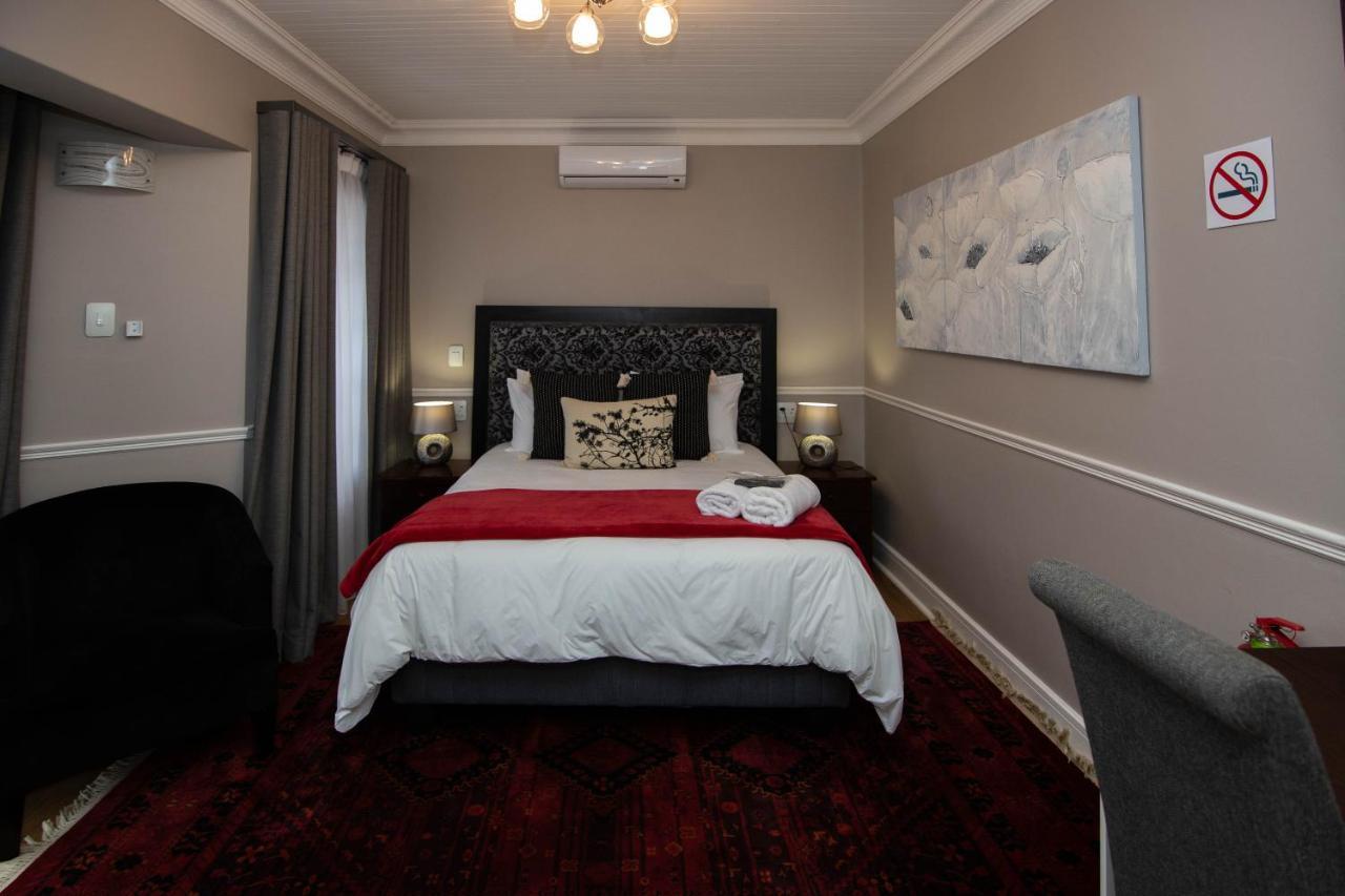 Milner House Kimberley Hotel Exterior photo